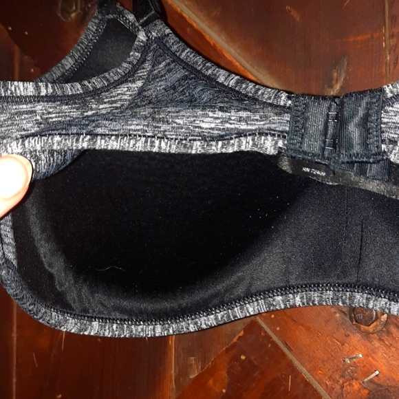 🌟3/50 (Bundle) Sport's Style Bra (No Wire)Bundle Set - Picture 8 of 13